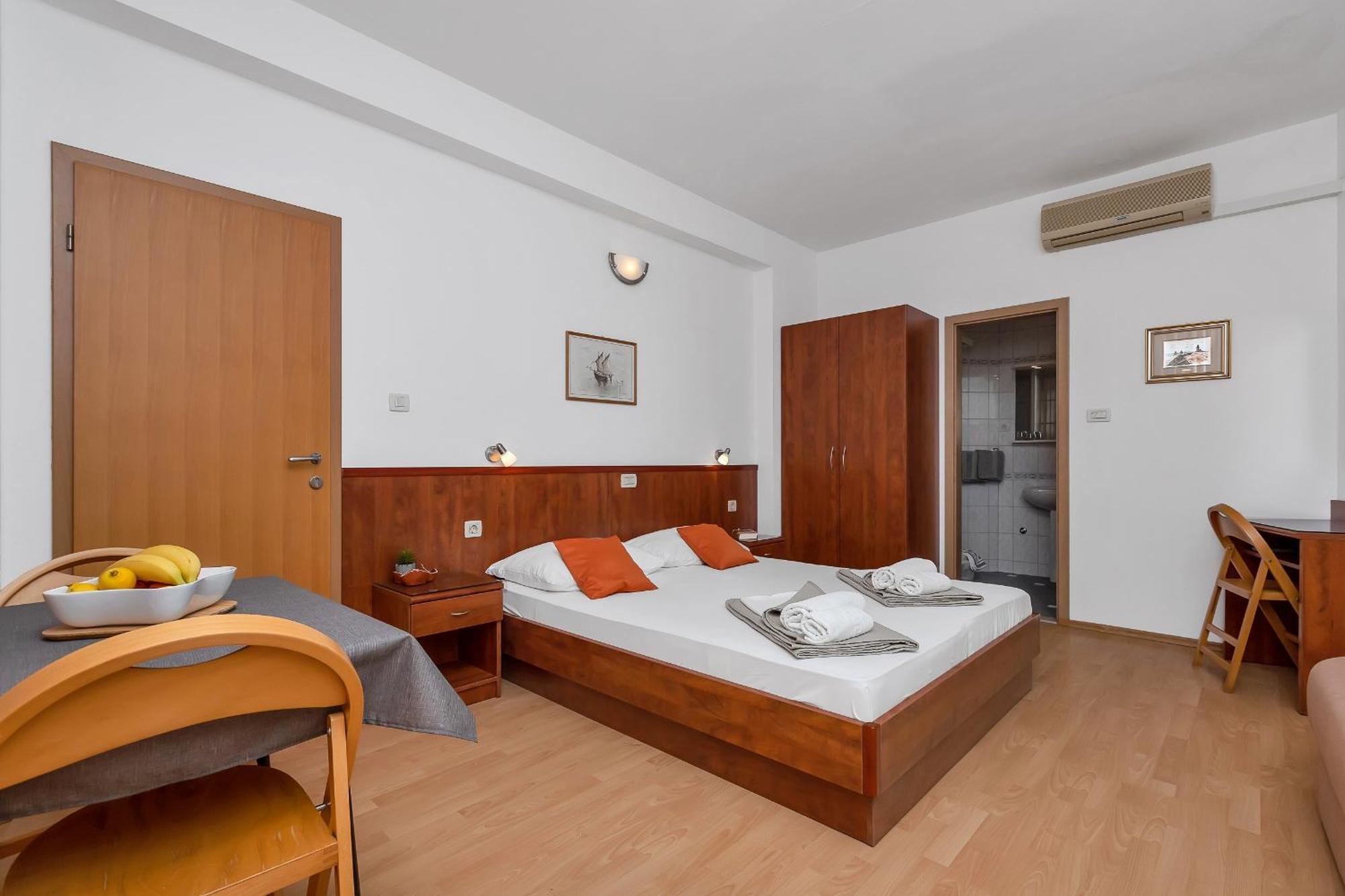 Apartments And Rooms By The Sea Baska Voda, Makarska - 2578 Habitación foto