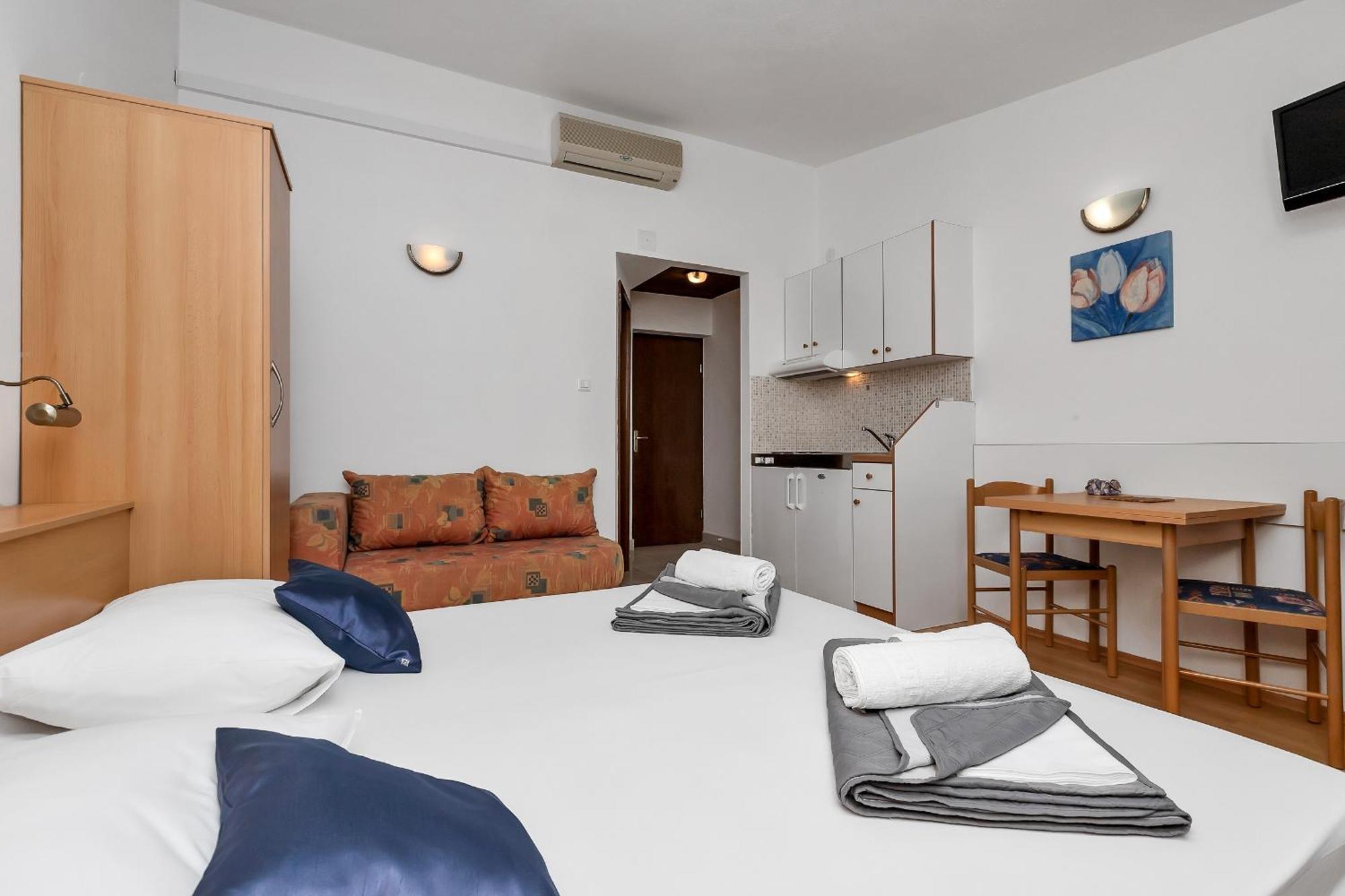 Apartments And Rooms By The Sea Baska Voda, Makarska - 2578 Habitación foto